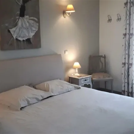 Ferienhaus Jonquieres, 4 Pieces, 6 Personnes - Fr-1-526-15 Jonquières